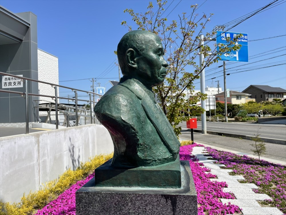 銅像(胸像)クリーニングのphoto