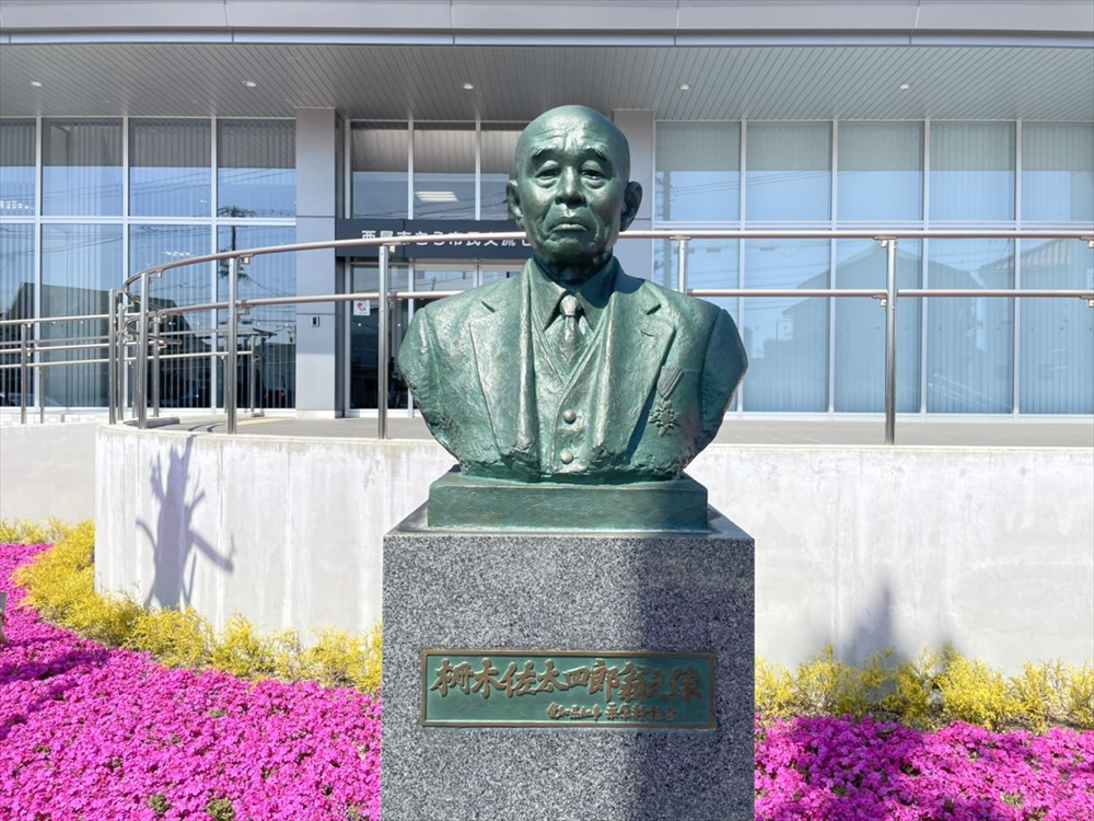 銅像(胸像)クリーニングのphoto