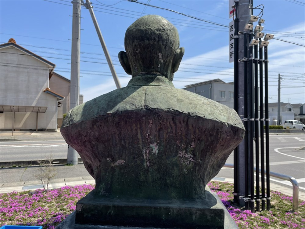 銅像(胸像)クリーニングのafter